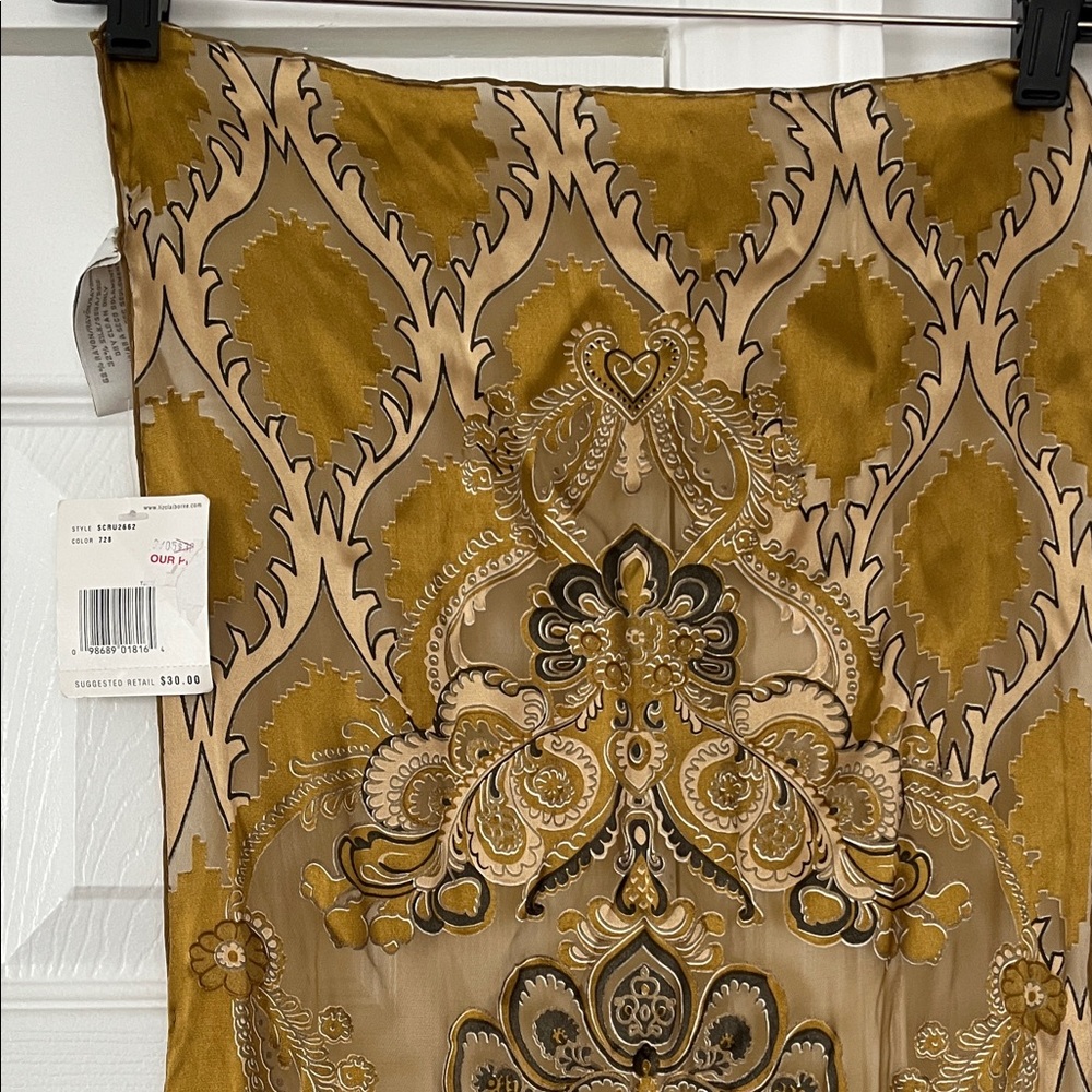 Liz Claiborne Gold and Black Silk Blend Scarf NWT.
